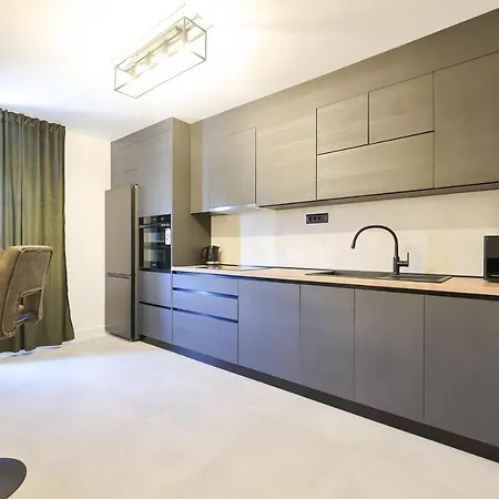 Zenith Oasis Apartament *