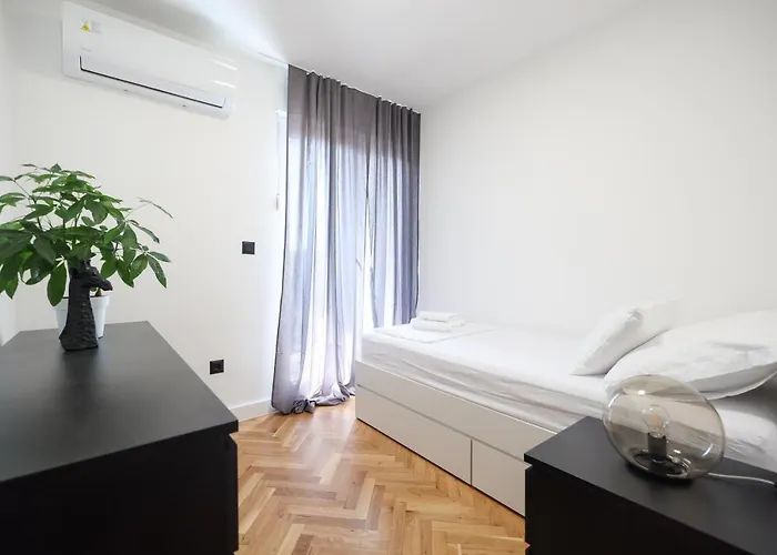 Zenith Oasis Apartman