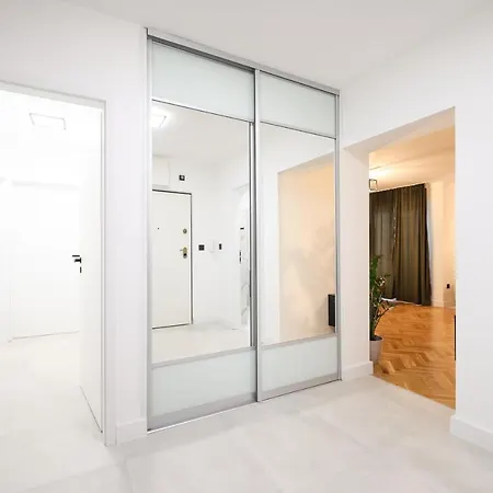 Zenith Oasis Apartment *