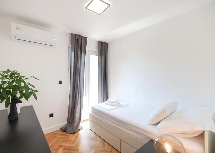 公寓 Zenith Oasis 扎达尔