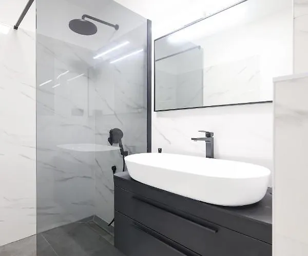 Zenith Oasis アパート ザダル