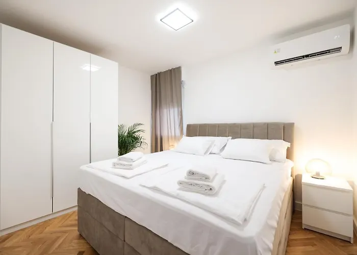 アパート Zenith Oasis